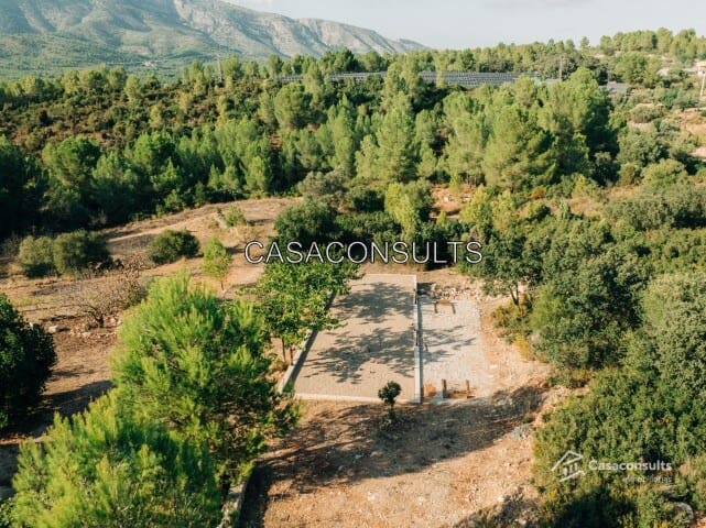 3 soveværelse Finca/Landehus til salg i Sierra Engarceran med swimmingpool garage - € 400.000 (Ref: 9313902)