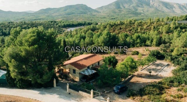 3 soveværelse Finca/Landehus til salg i Sierra Engarceran med swimmingpool garage - € 400.000 (Ref: 9313902)