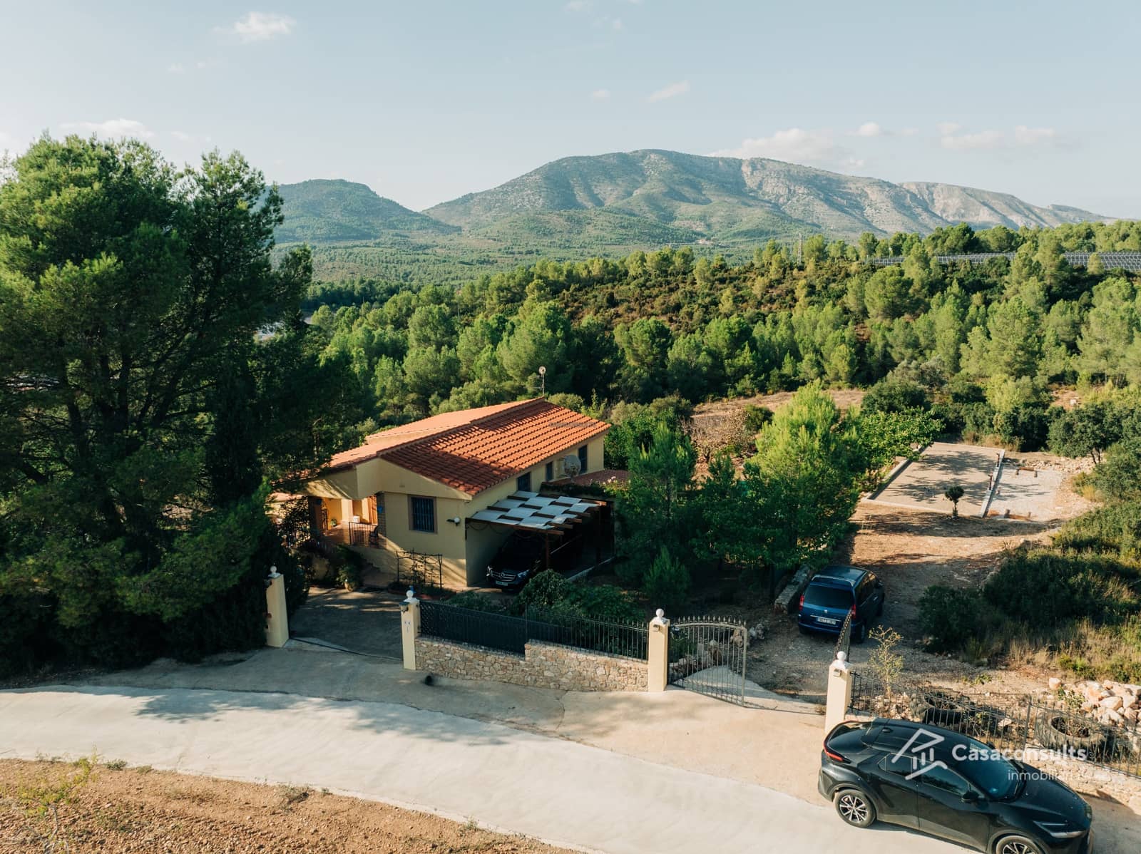 3 soveværelse Finca/Landehus til salg i Sierra Engarceran med swimmingpool garage - € 400.000 (Ref: 9313902)