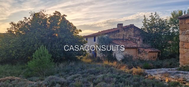 5 soveværelse Villa til salg i Atzeneta del Maestrat - € 89.000 (Ref: 9398141)