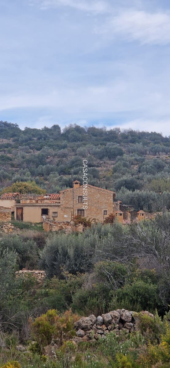 4 soveværelse Finca/Landehus til salg i Los Rosildos med garage - € 95.000 (Ref: 9413547)