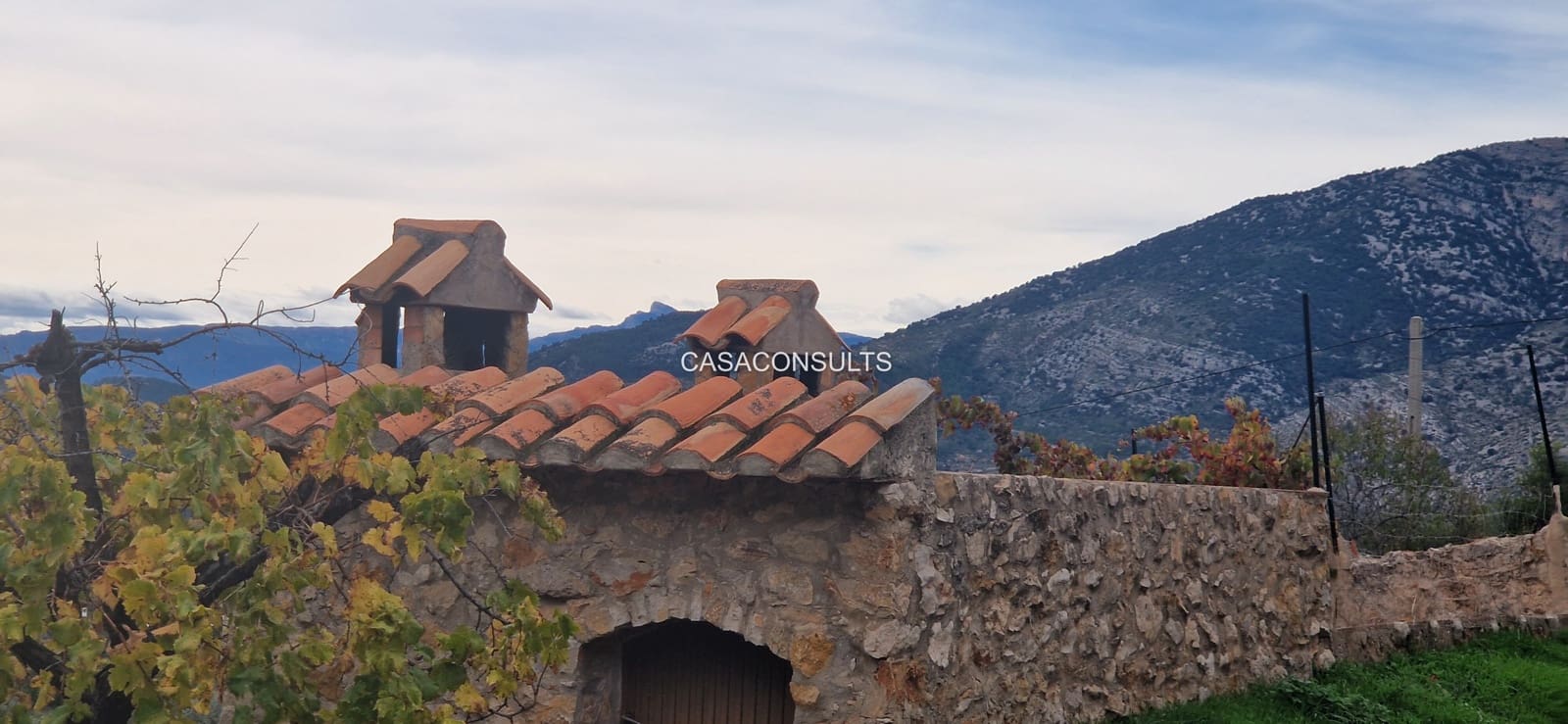 4 soveværelse Finca/Landehus til salg i Los Rosildos med garage - € 95.000 (Ref: 9413547)