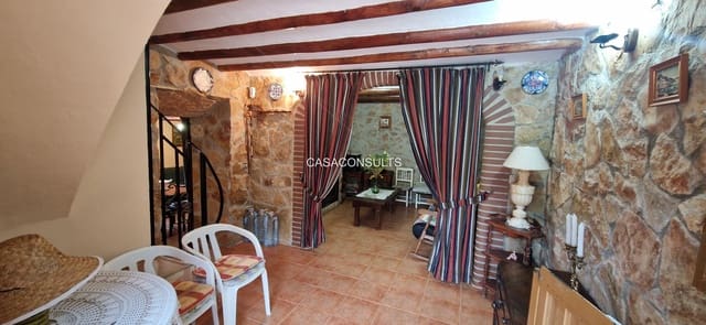 4 bedroom Finca/Country House for sale in Los Rosildos, Sierra Engarcerán with garage - € 95,000 (Ref: 9413547)