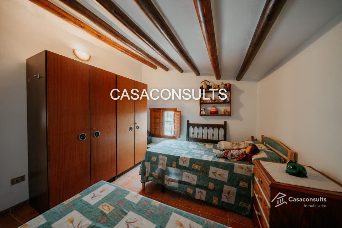 4 soveværelse Finca/Landehus til salg i Los Rosildos med garage - € 95.000 (Ref: 9413547)