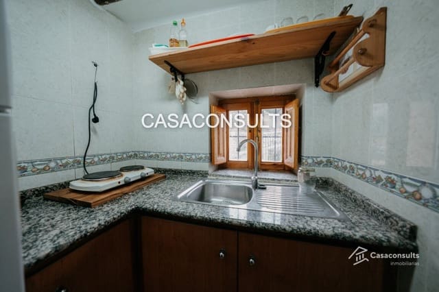 4 soverom Finca/Herregård til salgs i Los Rosildos, Sierra Engarcerán med garasje - € 95 000 (Ref: 9413547)