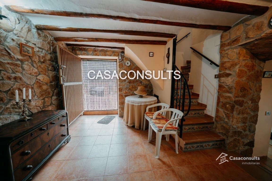 4 soveværelse Finca/Landehus til salg i Los Rosildos med garage - € 95.000 (Ref: 9413547)