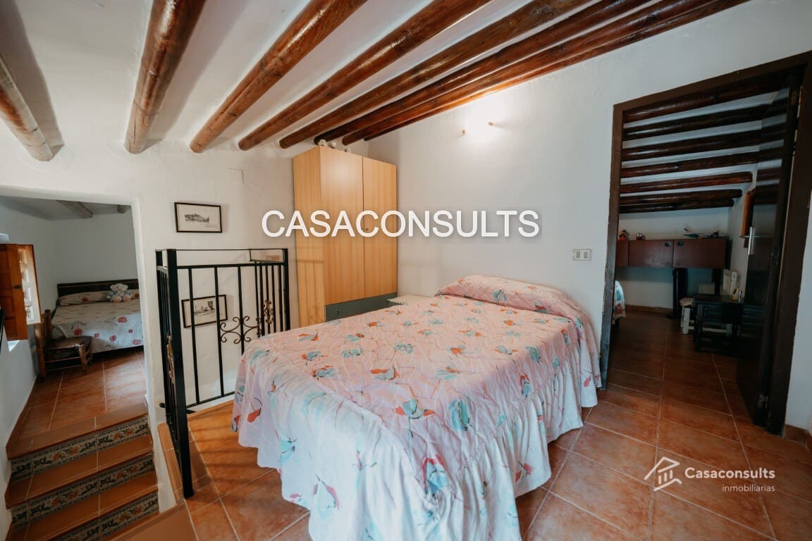 4 soveværelse Finca/Landehus til salg i Los Rosildos med garage - € 95.000 (Ref: 9413547)