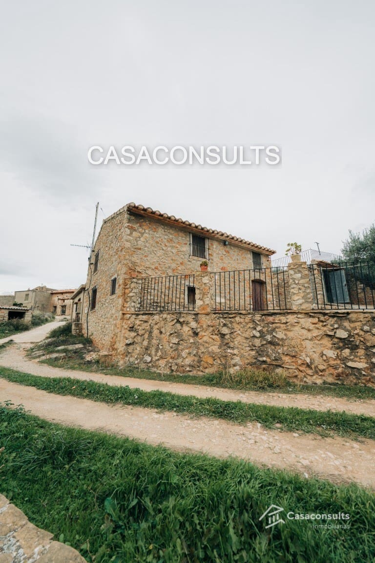 4 soveværelse Finca/Landehus til salg i Los Rosildos med garage - € 95.000 (Ref: 9413547)