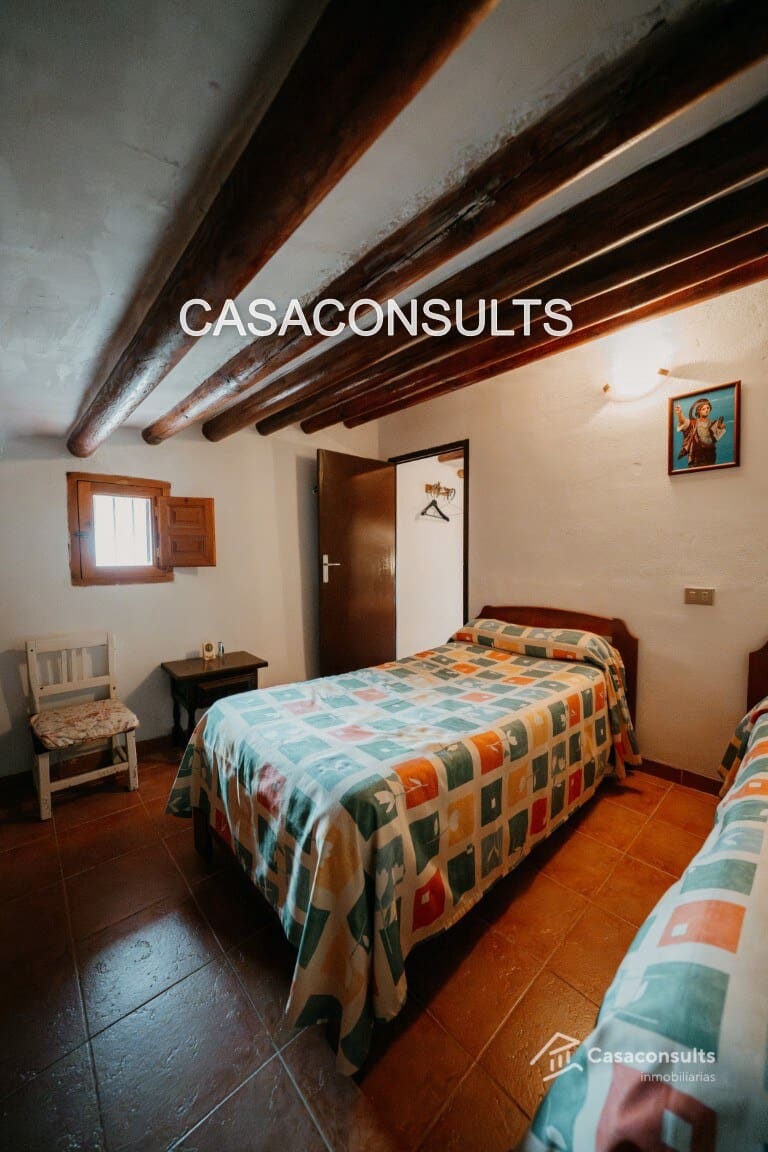 4 soveværelse Finca/Landehus til salg i Los Rosildos med garage - € 95.000 (Ref: 9413547)