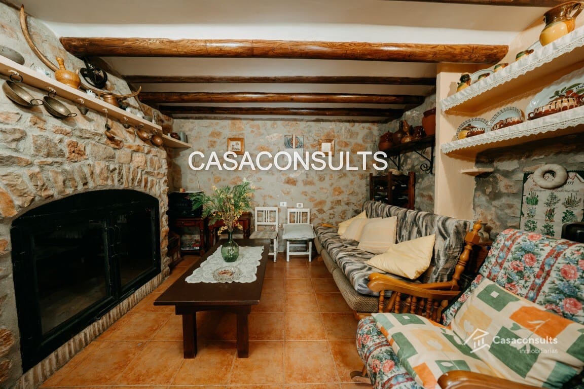 4 soveværelse Finca/Landehus til salg i Los Rosildos med garage - € 95.000 (Ref: 9413547)