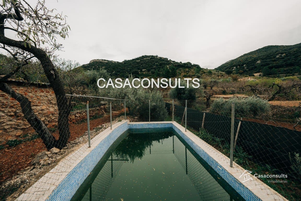 4 soveværelse Finca/Landehus til salg i Los Rosildos med garage - € 95.000 (Ref: 9413547)