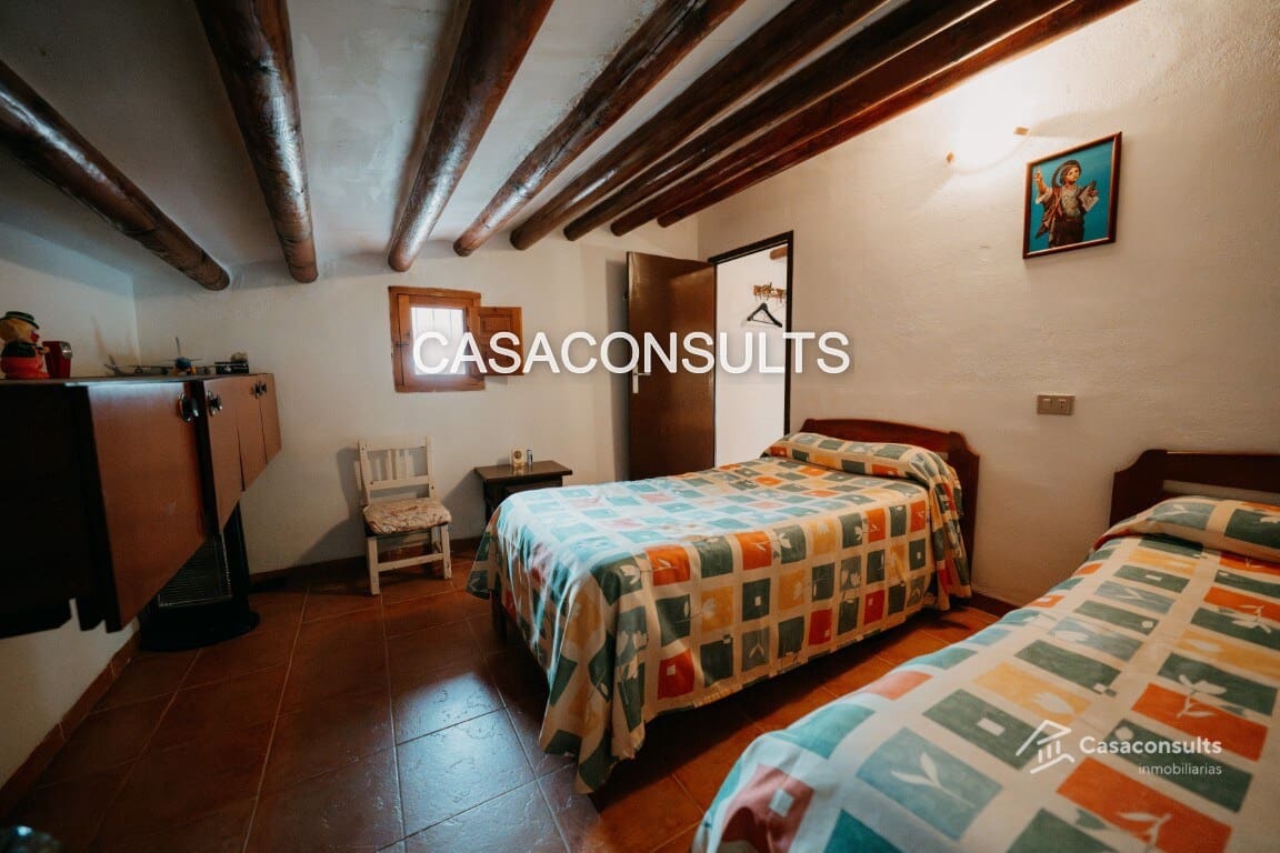 4 soveværelse Finca/Landehus til salg i Los Rosildos med garage - € 95.000 (Ref: 9413547)