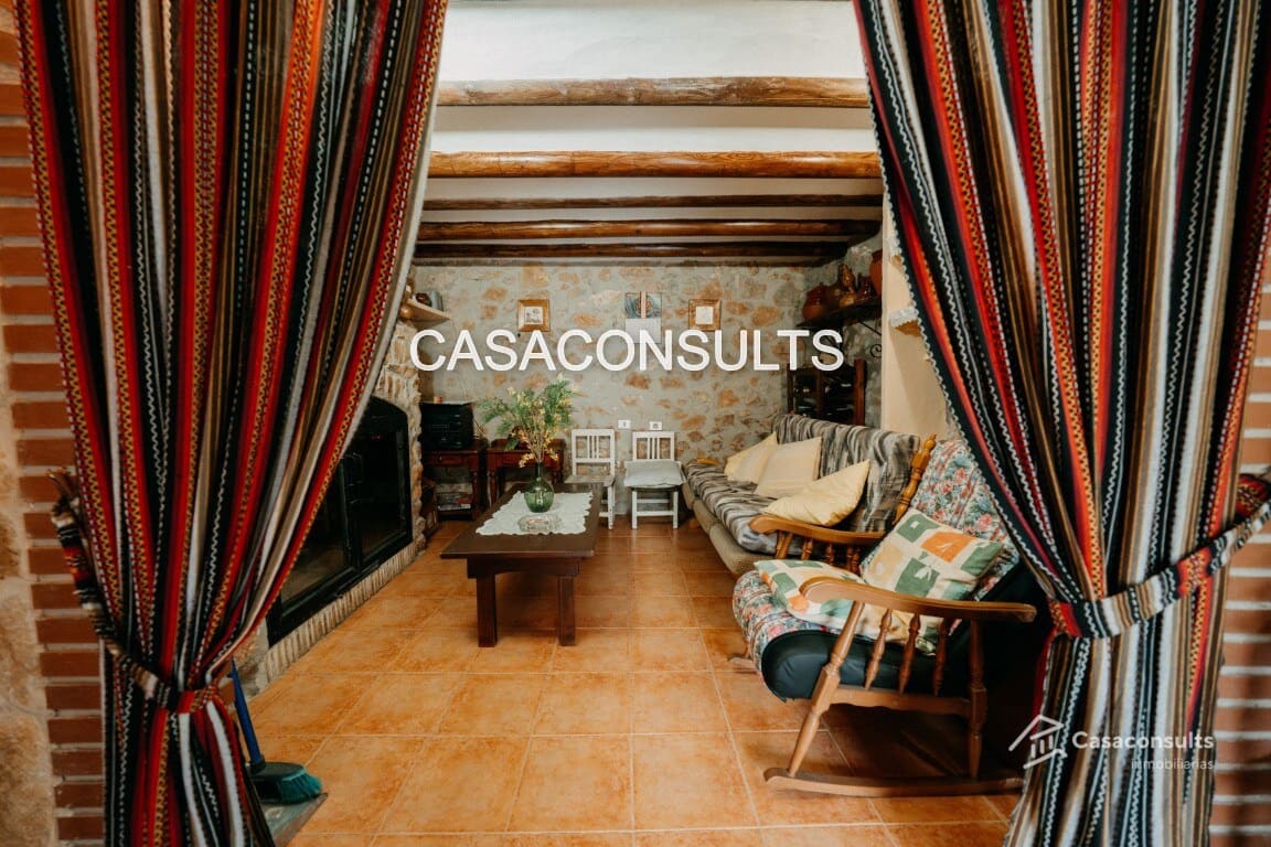 4 soveværelse Finca/Landehus til salg i Los Rosildos med garage - € 95.000 (Ref: 9413547)