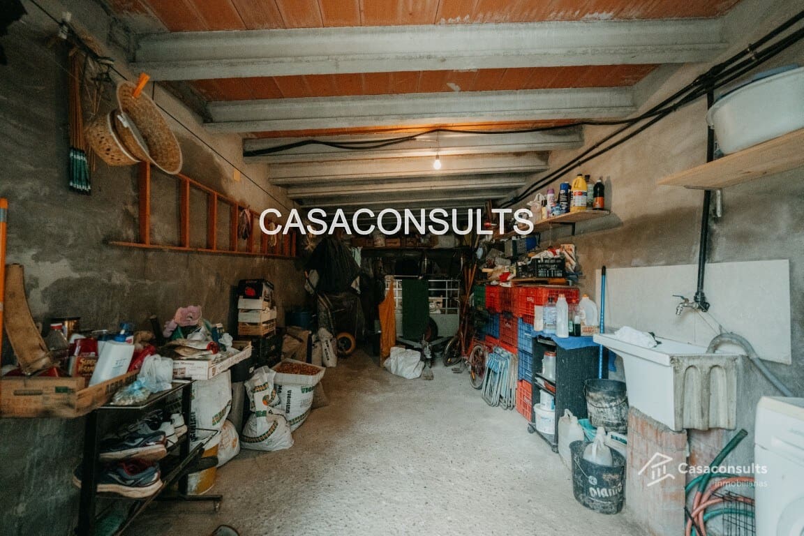 4 soveværelse Finca/Landehus til salg i Los Rosildos med garage - € 95.000 (Ref: 9413547)