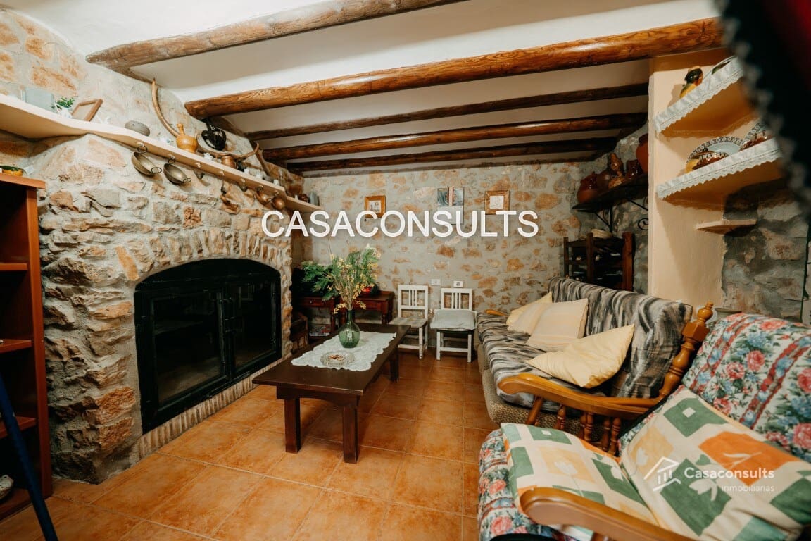 4 soveværelse Finca/Landehus til salg i Los Rosildos med garage - € 95.000 (Ref: 9413547)