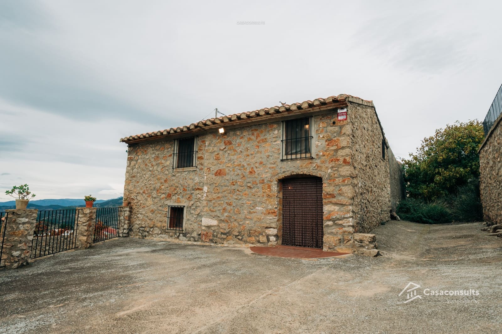 4 soveværelse Finca/Landehus til salg i Los Rosildos med garage - € 95.000 (Ref: 9413547)