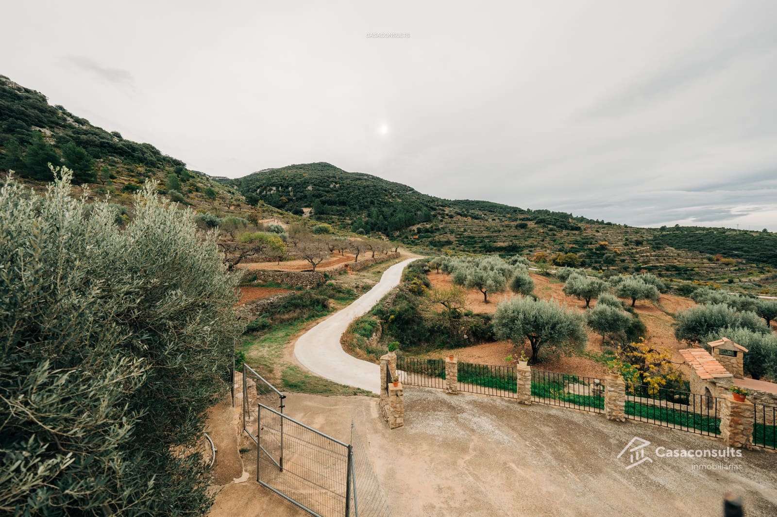 4 soveværelse Finca/Landehus til salg i Los Rosildos med garage - € 95.000 (Ref: 9413547)