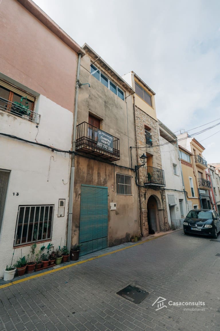 3 bedroom Townhouse for sale in Cabanes - € 22,000 (Ref: 9511931)