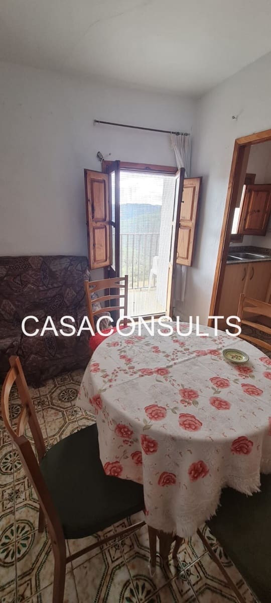 3 slaapkamer Huis te koop in Castillo de Villamalefa - € 39.000 (Ref: 9511932)