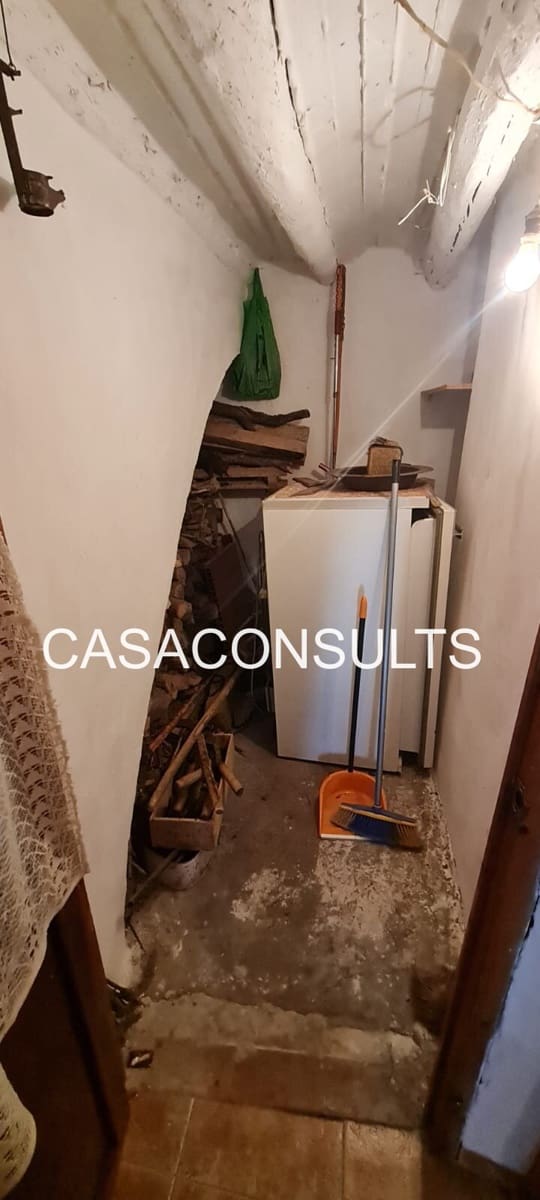 3 slaapkamer Huis te koop in Castillo de Villamalefa - € 39.000 (Ref: 9511932)