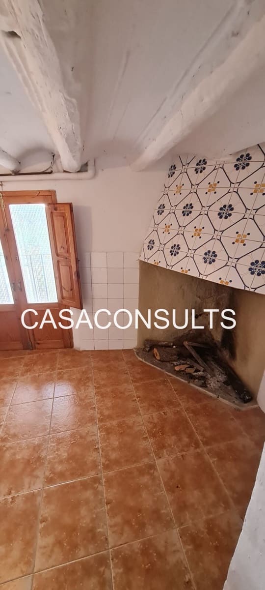 3 slaapkamer Huis te koop in Castillo de Villamalefa - € 39.000 (Ref: 9511932)