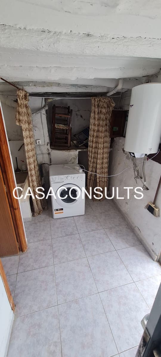3 slaapkamer Huis te koop in Castillo de Villamalefa - € 39.000 (Ref: 9511932)