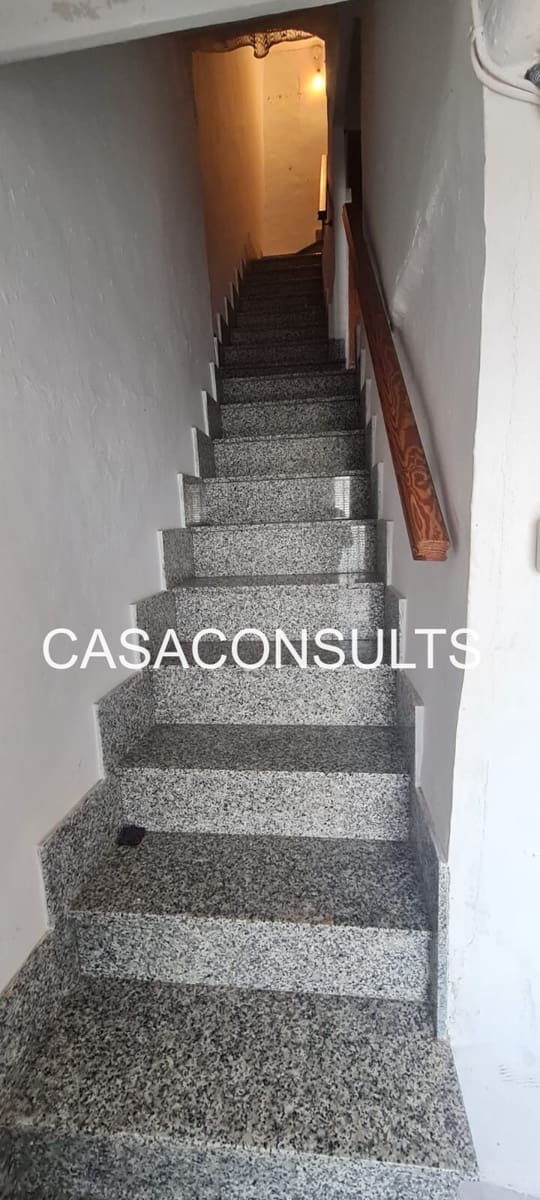 3 slaapkamer Huis te koop in Castillo de Villamalefa - € 39.000 (Ref: 9511932)