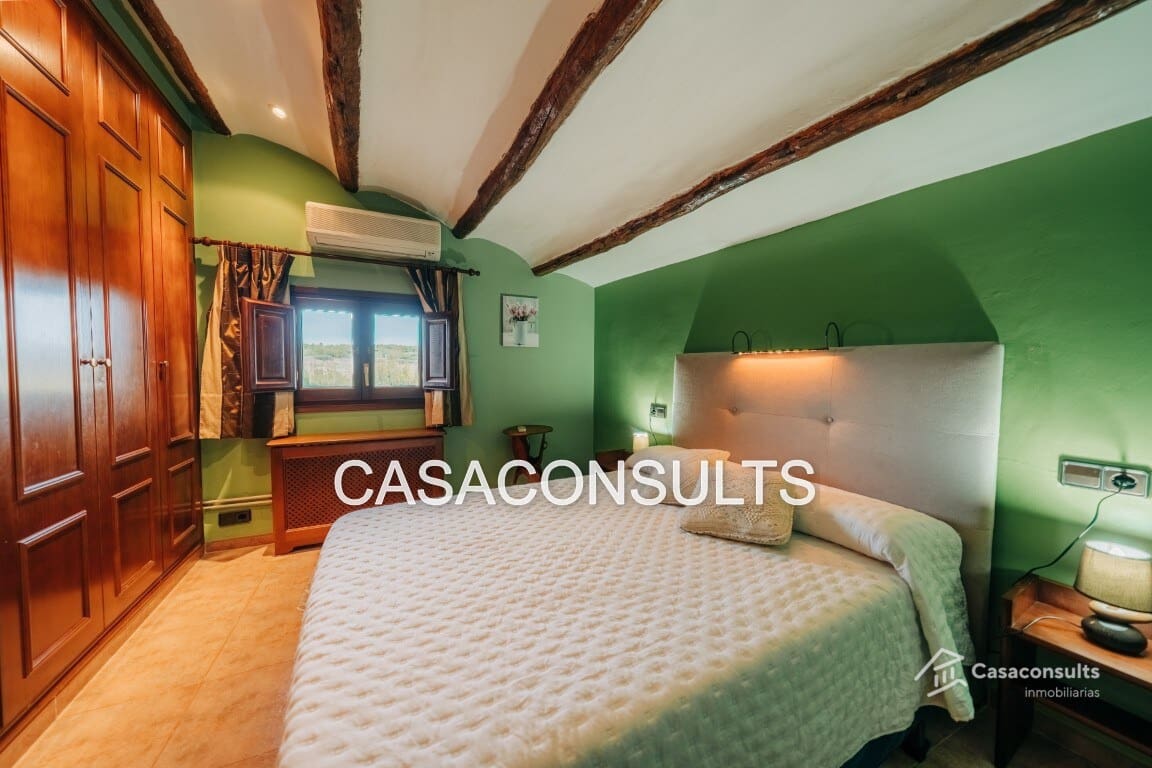 4 sypialnia Willa na sprzedaż w Les Useres z basenem garażem - 385 000 € (Ref: 9565488)