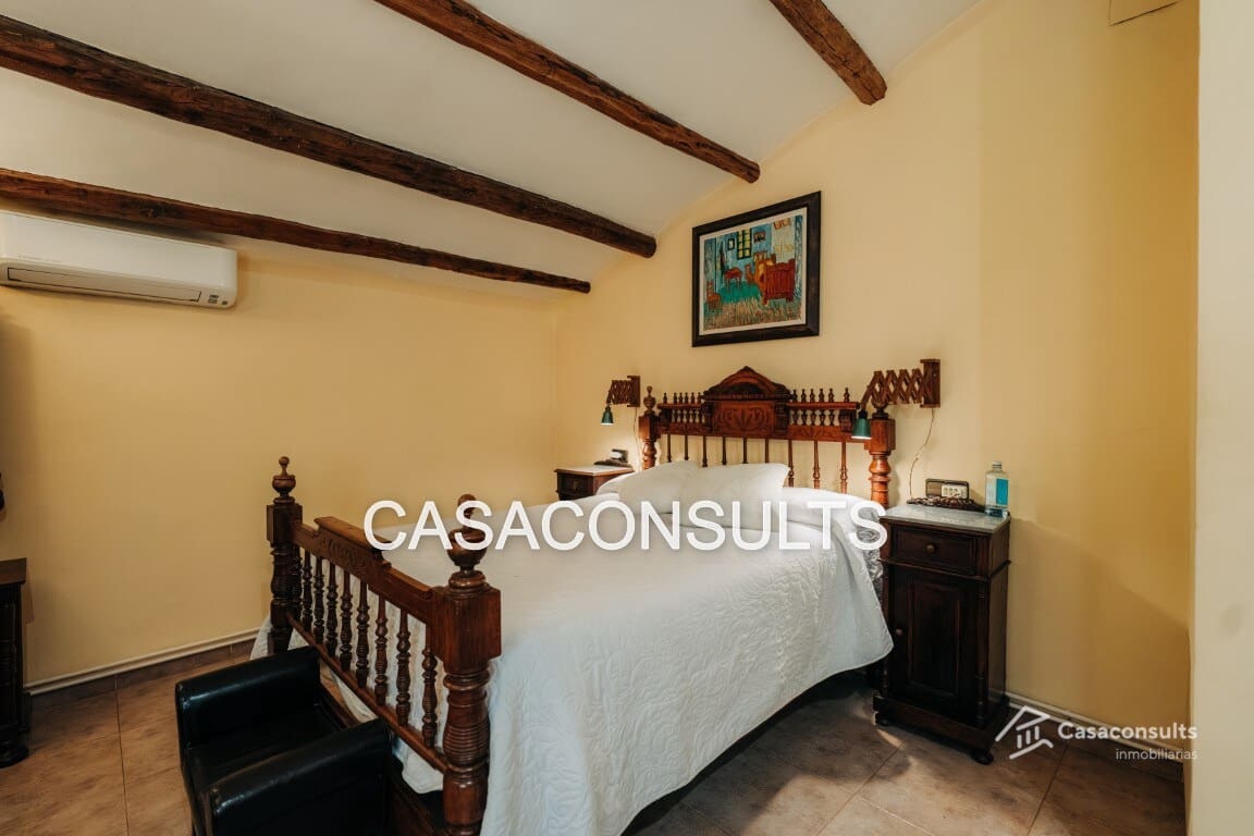 4 sypialnia Willa na sprzedaż w Les Useres z basenem garażem - 385 000 € (Ref: 9565488)