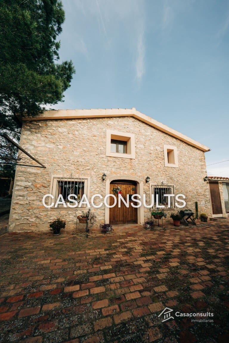 4 sypialnia Willa na sprzedaż w Les Useres z basenem garażem - 385 000 € (Ref: 9565488)