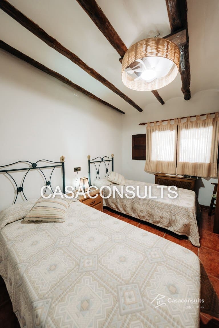 4 sypialnia Willa na sprzedaż w Les Useres z basenem garażem - 385 000 € (Ref: 9565488)