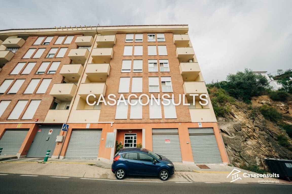 3 soveværelse Lejlighed til salg i Llucena  - € 93.000 (Ref: 9569633)