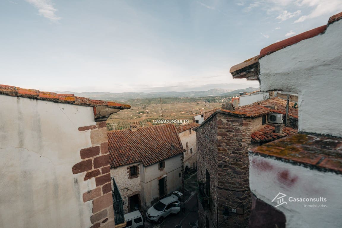 Casa de 3 habitaciones en Vilafamés en venta - 250.000 € (Ref: 9571987)