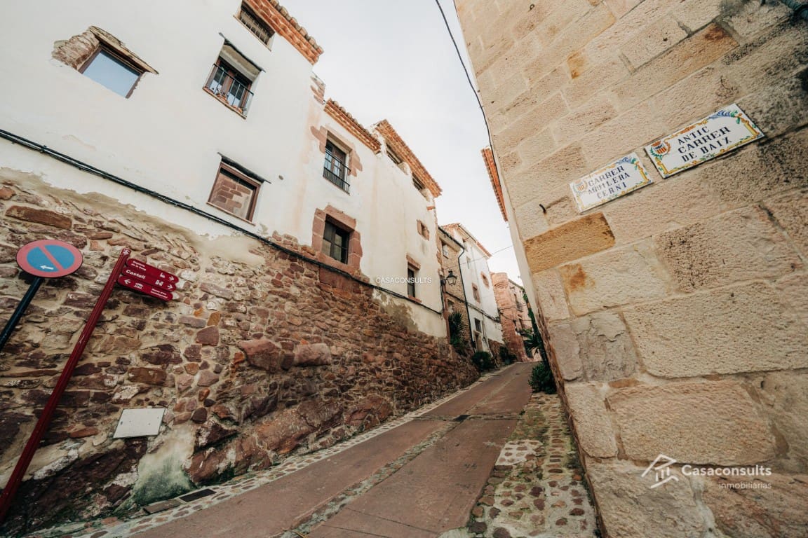 Casa de 3 habitaciones en Vilafamés en venta - 250.000 € (Ref: 9571987)