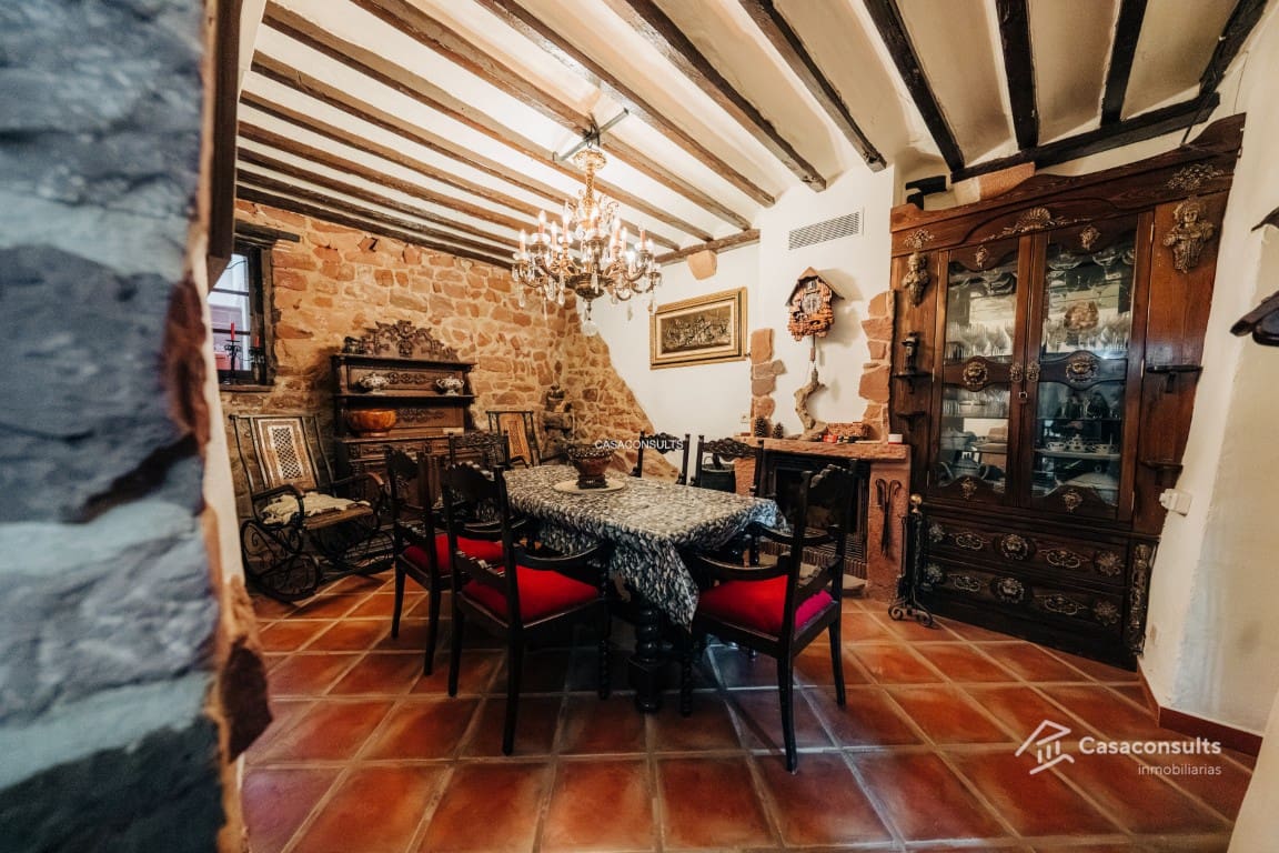 Casa de 3 habitaciones en Vilafamés en venta - 250.000 € (Ref: 9571987)