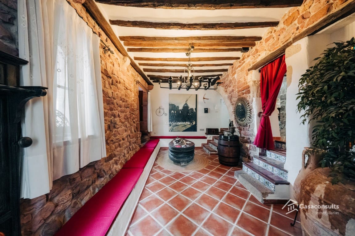 Casa de 3 habitaciones en Vilafamés en venta - 250.000 € (Ref: 9571987)