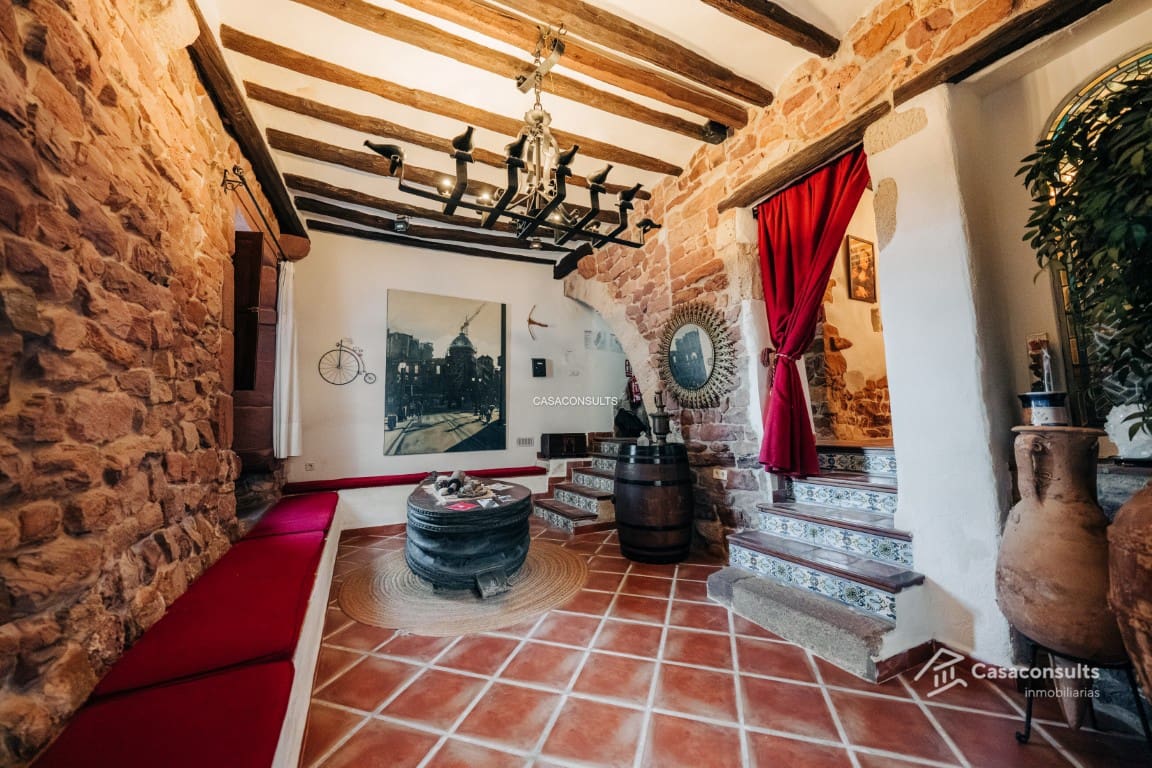 Casa de 3 habitaciones en Vilafamés en venta - 250.000 € (Ref: 9571987)
