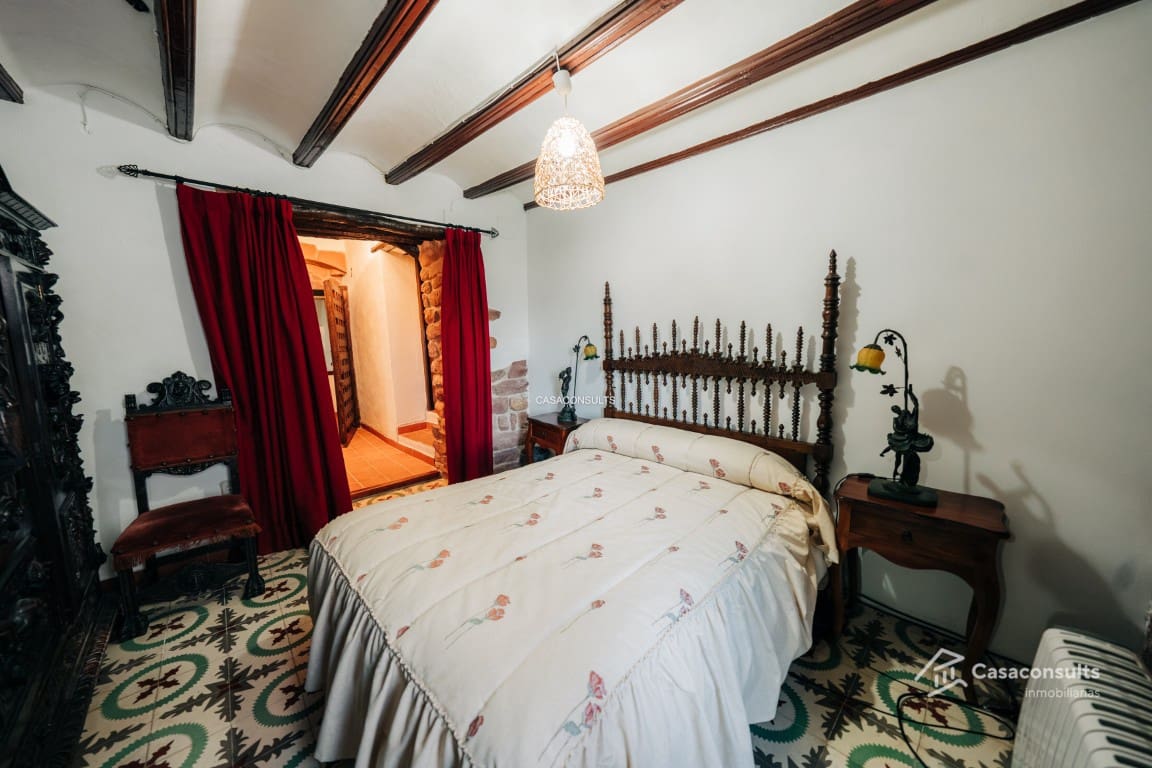 Casa de 3 habitaciones en Vilafamés en venta - 250.000 € (Ref: 9571987)