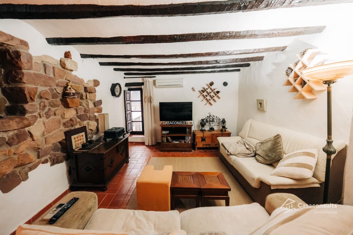 Casa de 3 habitaciones en Vilafamés en venta - 250.000 € (Ref: 9571987)