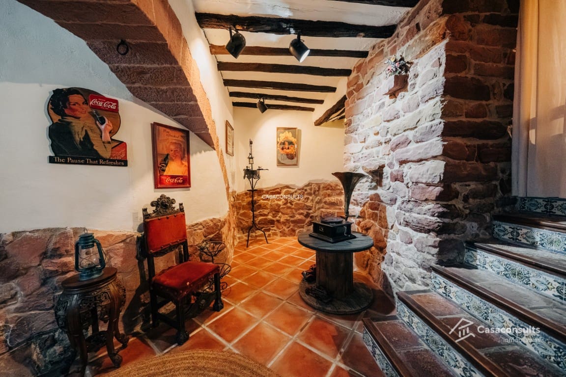 Casa de 3 habitaciones en Vilafamés en venta - 250.000 € (Ref: 9571987)