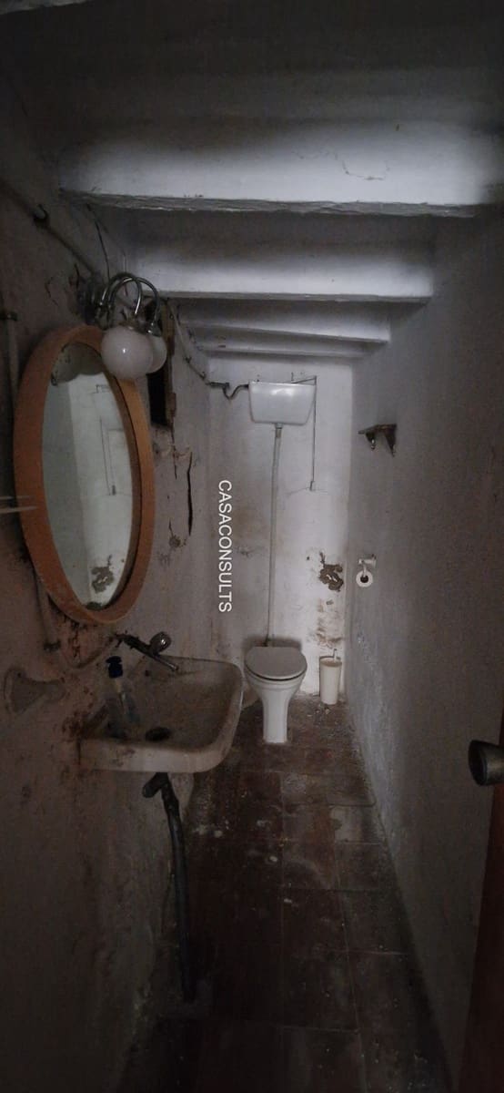 5 slaapkamer Appartement te koop in Figueroles - € 40.000 (Ref: 9606307)