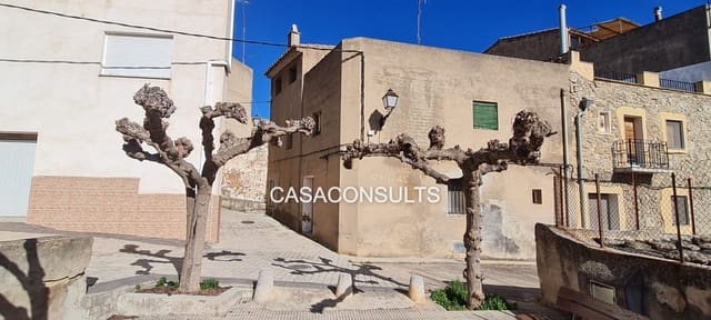 5 slaapkamer Appartement te koop in Figueroles - € 40.000 (Ref: 9606307)