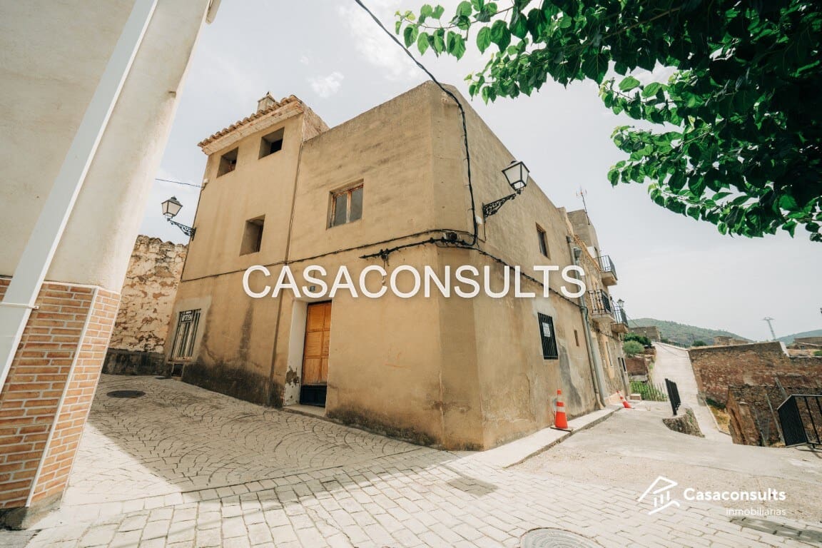 5 bedroom Apartment for sale in Figueroles - € 40,000 (Ref: 9606307)
