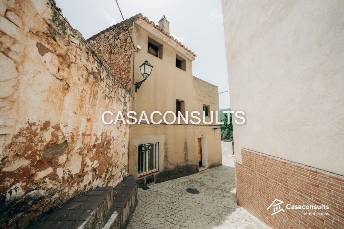 5 bedroom Apartment for sale in Figueroles - € 40,000 (Ref: 9606307)