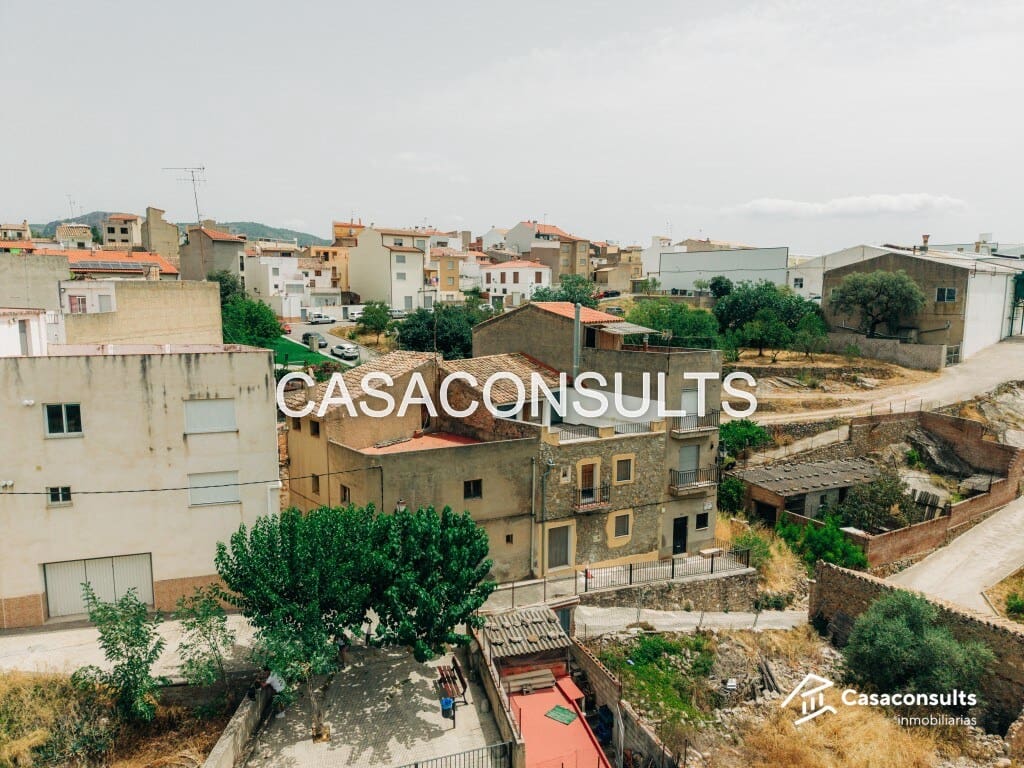 5 bedroom Apartment for sale in Figueroles - € 40,000 (Ref: 9606307)