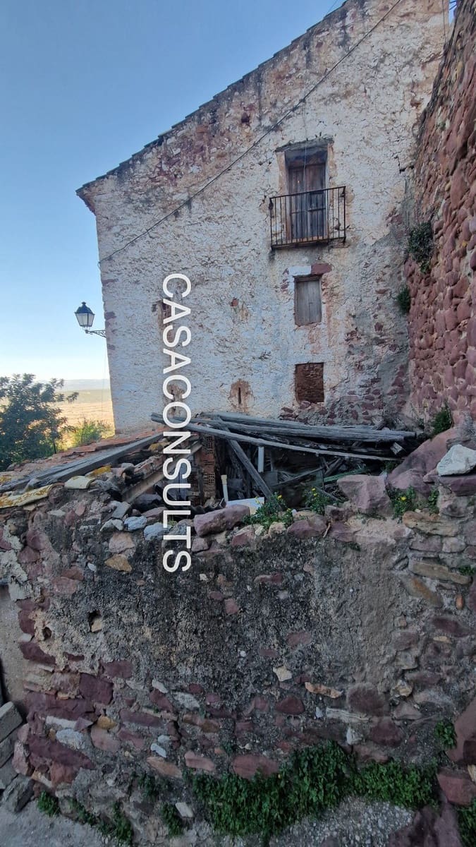 Hus til salgs i Vilafames - € 24 000 (Ref: 9622929)