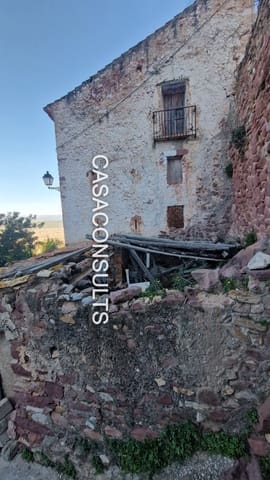 Hus til salgs i Vilafamés - € 24 000 (Ref: 9622929)