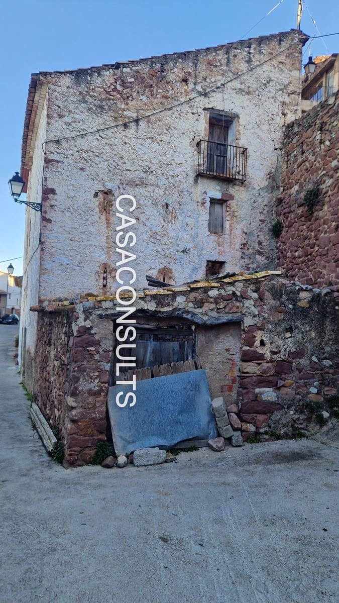 Hus til salgs i Vilafames - € 24 000 (Ref: 9622929)