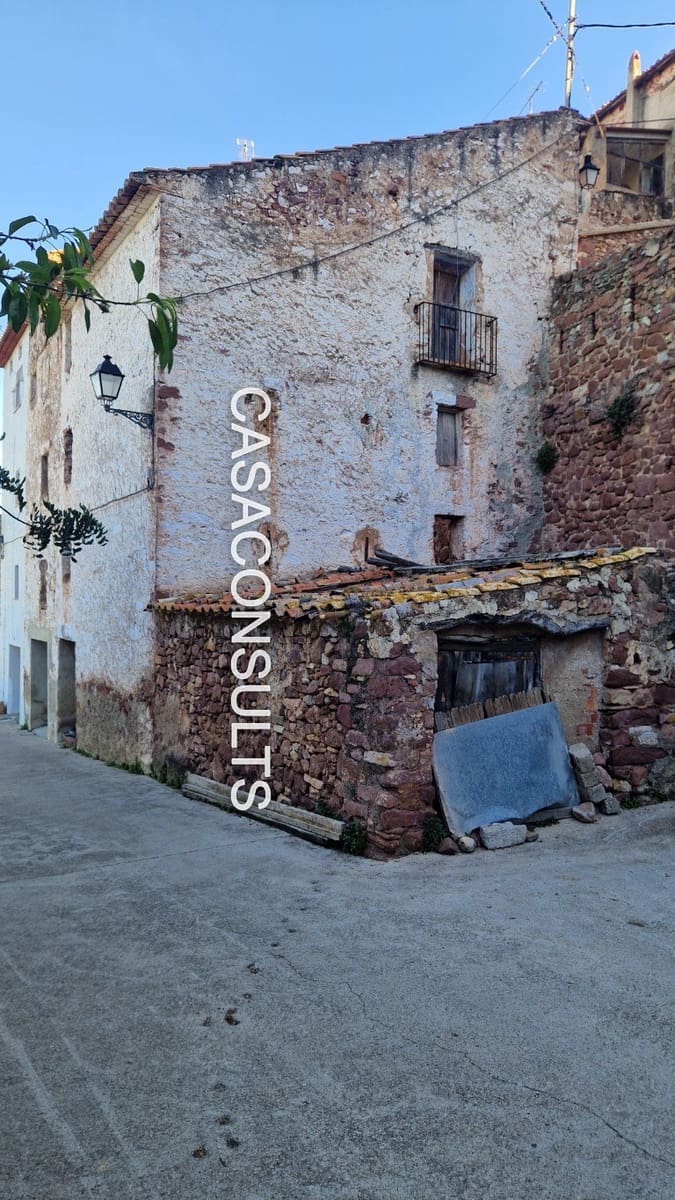 Hus til salgs i Vilafames - € 24 000 (Ref: 9622929)