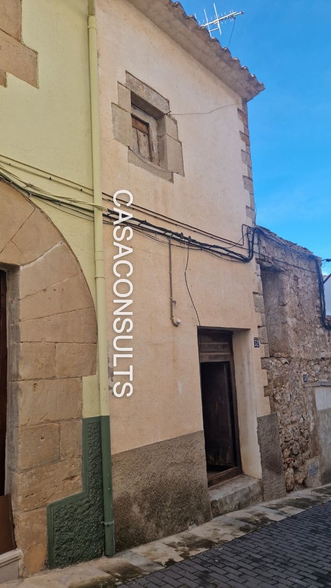 Casa de 3 habitaciones en Les Useres en venta - 26.000 € (Ref: 9626117)